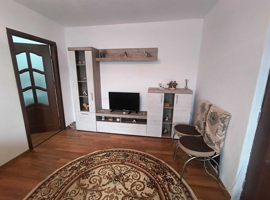 Închiriez apartament 2 camere