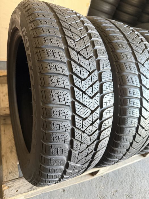 4 anvelope iarna 215/55/18 Pirelli DOT 4022 app noi!
