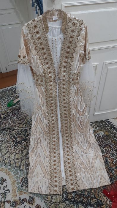 Ansanbil kuylak sotiladi