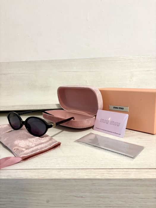 Ochelari de soare miu miu in stare perfecta