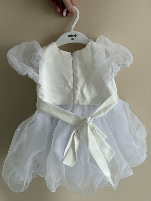 Белое детское  платье