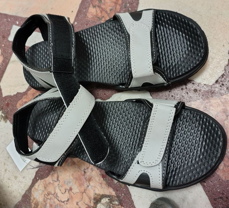 Sandale din piele