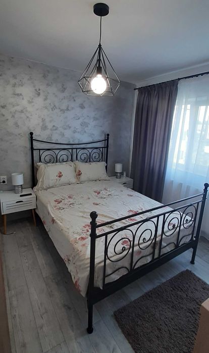 Apartament  2cam, decomandat, 53 mp- Rovine- Rond- Nicolae Iorga, aproape de centru