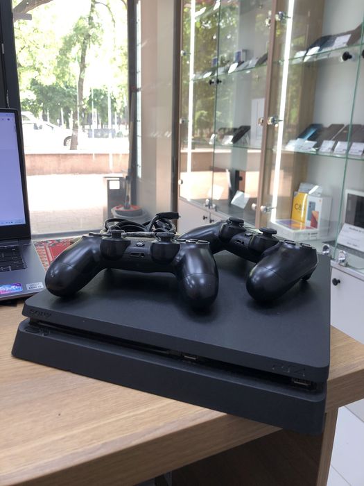 Sony playstation 4 slim 1Tb (p25)
