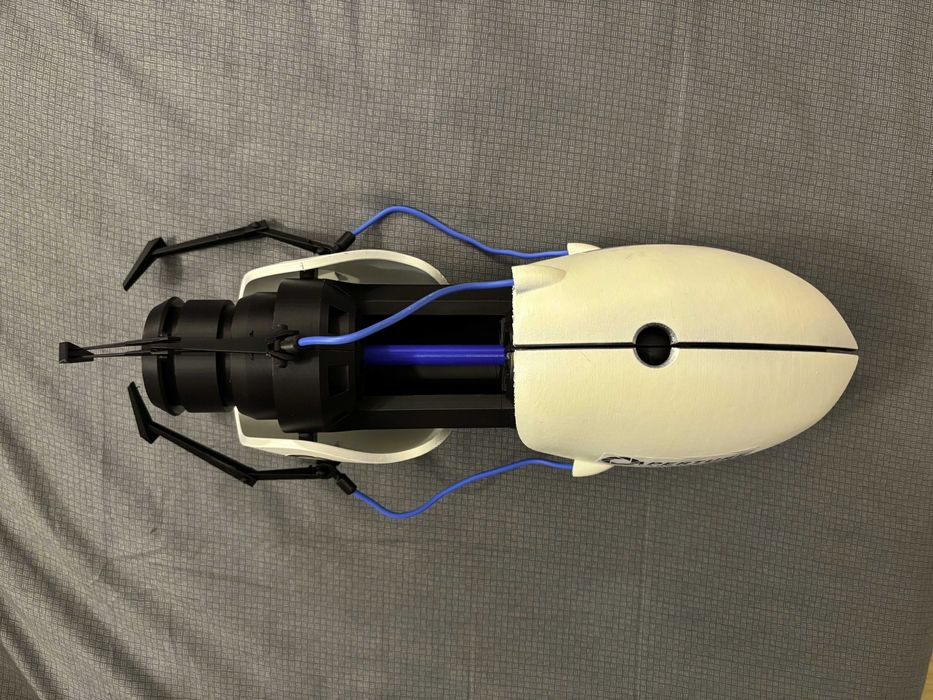 Portal Gun – o arma de colectie pentru iubitorii jocului Portal