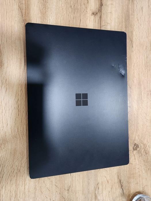 Micrasoft surface laptop 3