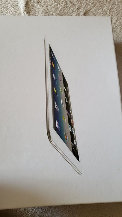 2 броя таблета като нови