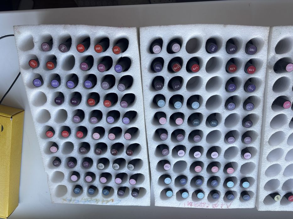 Продам лаки для маникюра