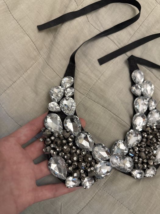 Украшение на шею