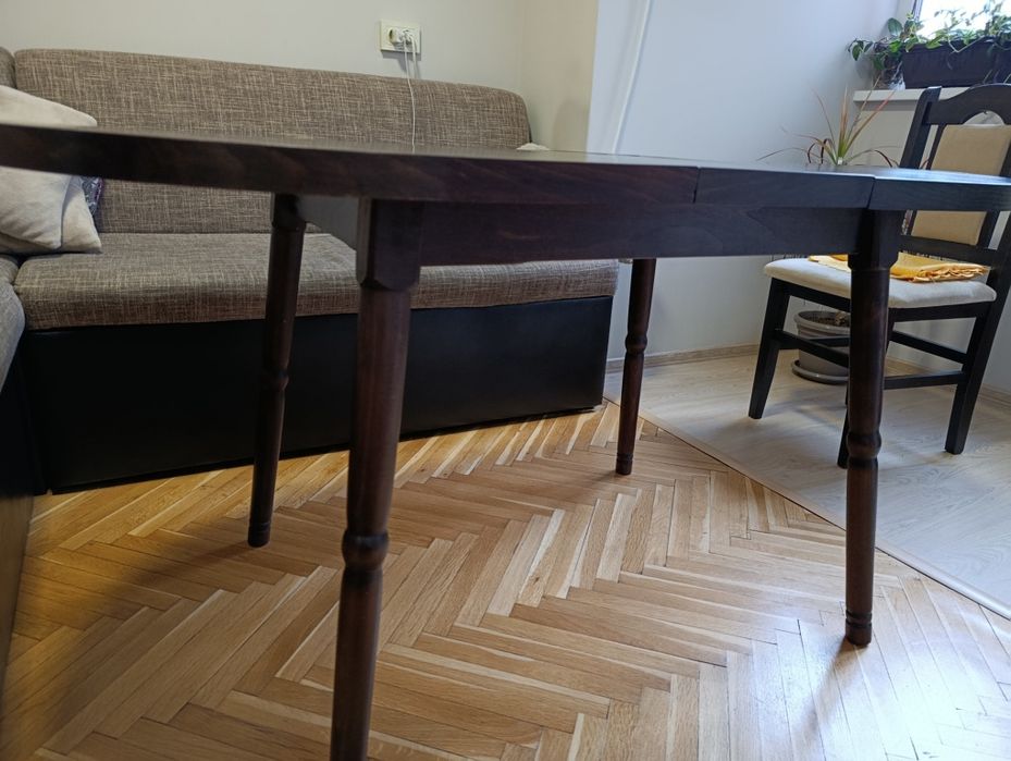 Трапезна маса за кухня