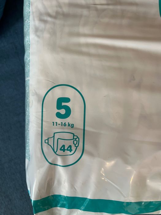 Pampers premium care 5 пелени