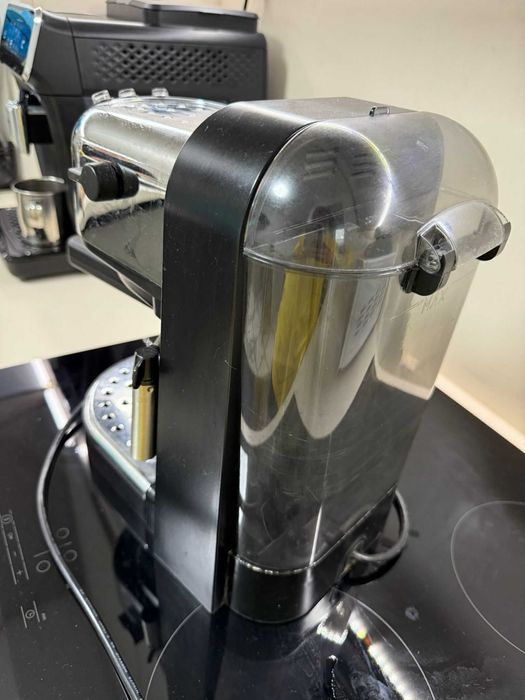 Кафе машина Делонги