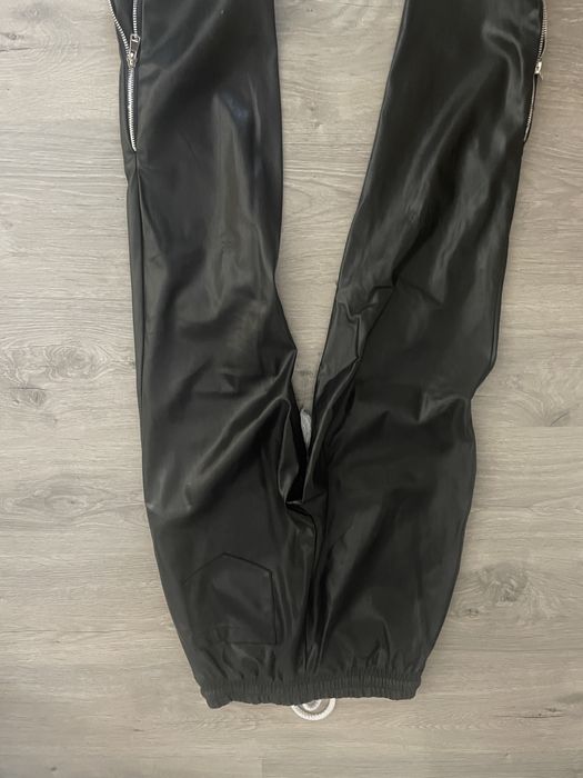 Pantaloni din piele young rich