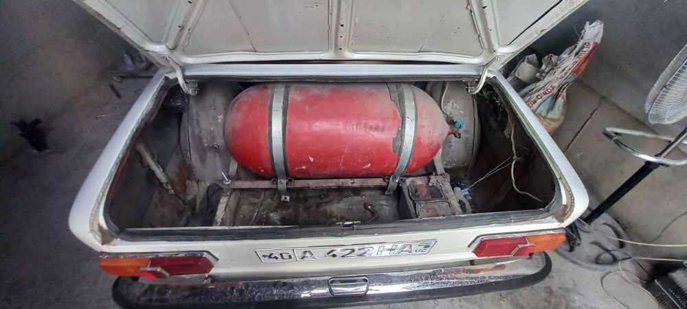 jiguli sotiladi moshina yaxshi holatda