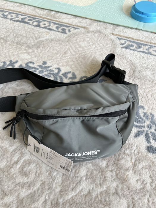 Продам мужскую сумку оригинал