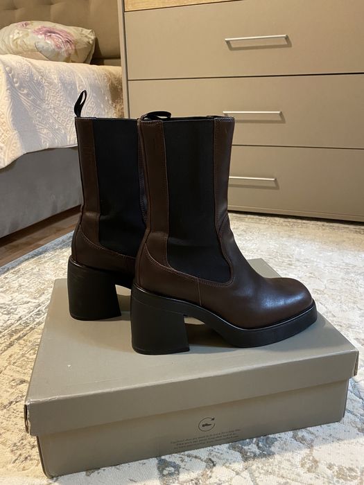 Кожаные ботинки