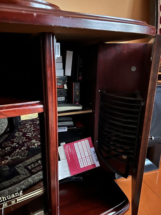 Тумба под телевизор