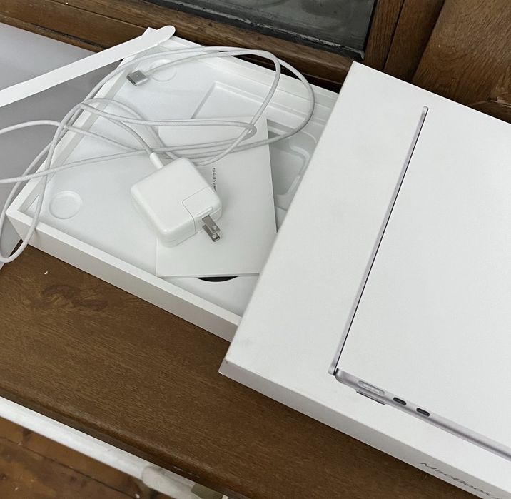 MacBook Air 13 2025