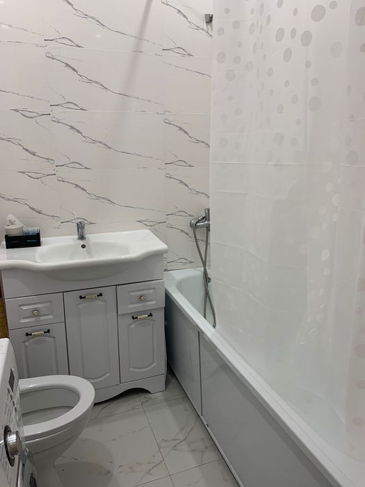 Сдается 2 ком кв посуточно Момышулы