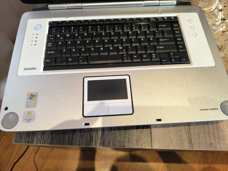 Ретро лаптоп Toshiba satellite sp20-s303