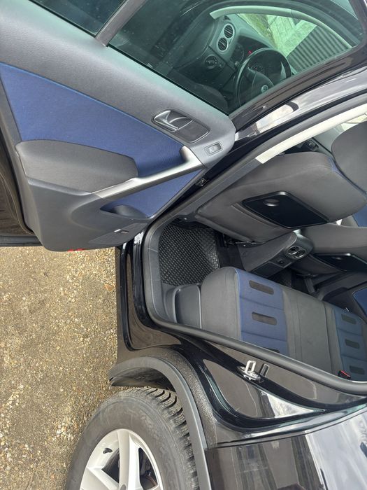 Vand Vw Tiguan 4x4 ! Impecabil !! 159000 km !