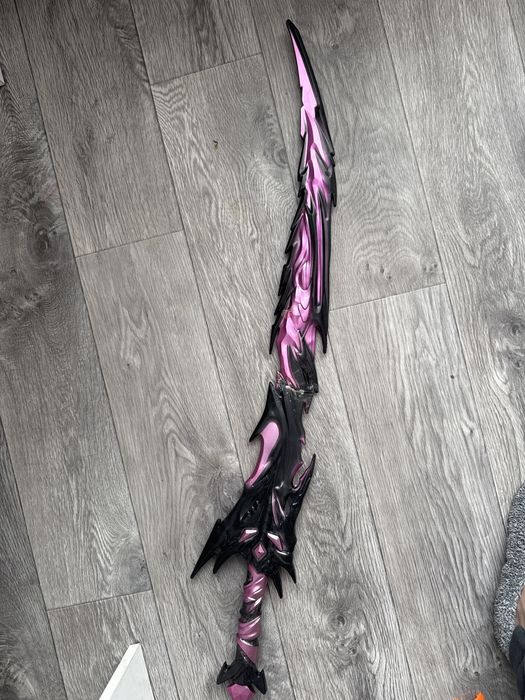 Продам фэнтезийный меч