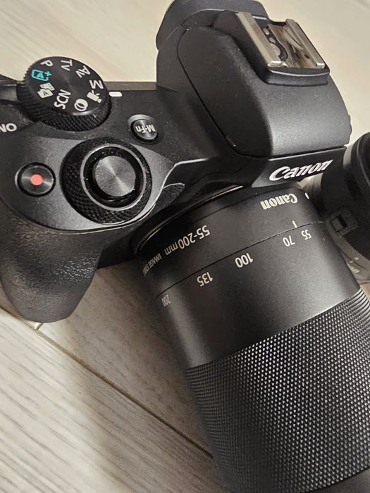 Vând aparat canon m50 mark II