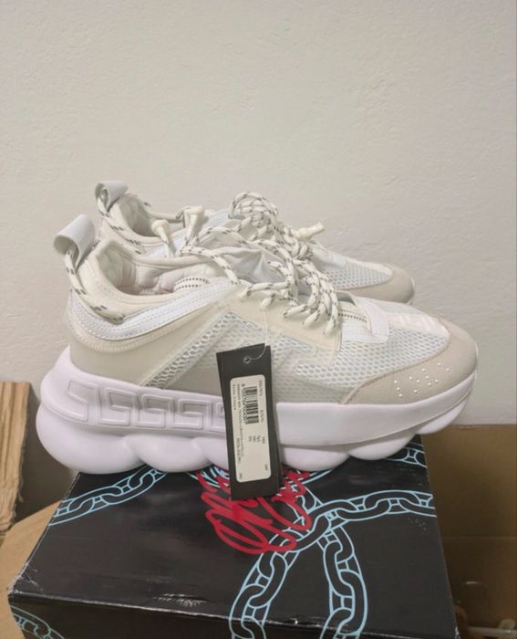 Versace chain reaction