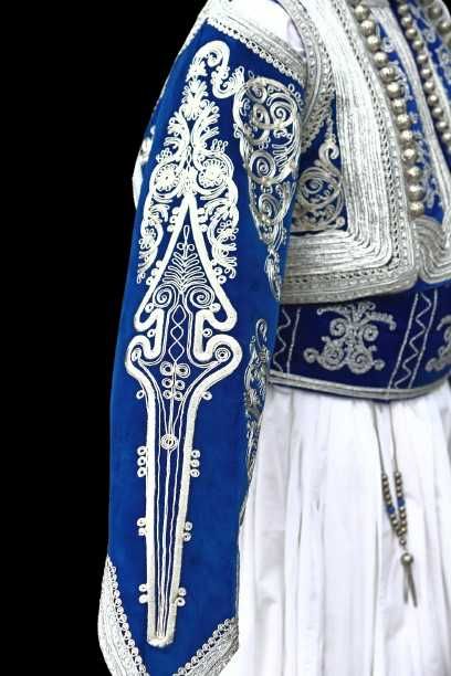 Мъжки традиционен костюм (носия) мода Амалия