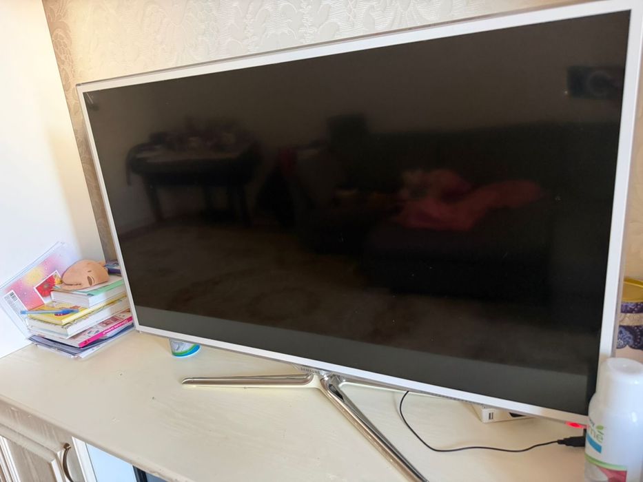 Телевизор samsung