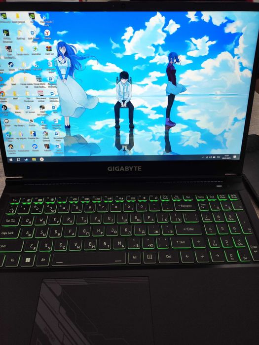 продается ноутбук Gigabyte g5 mf 512gb/16bg/RTX 4050 6gb
