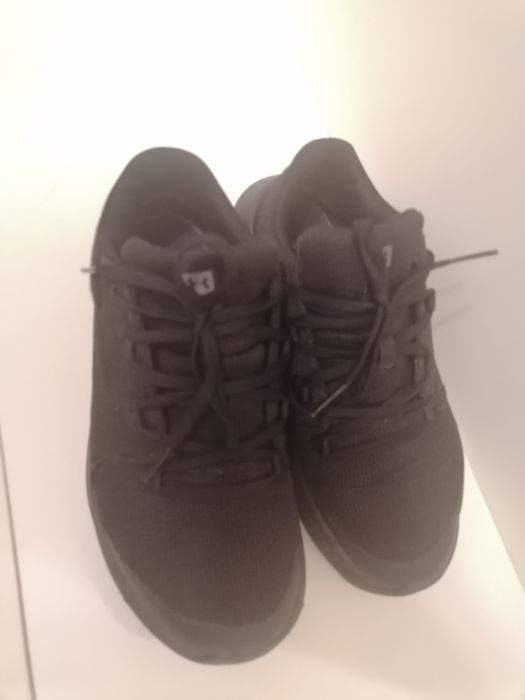 Under Armour маратонки