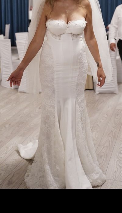 Rochie  mireasa purtata