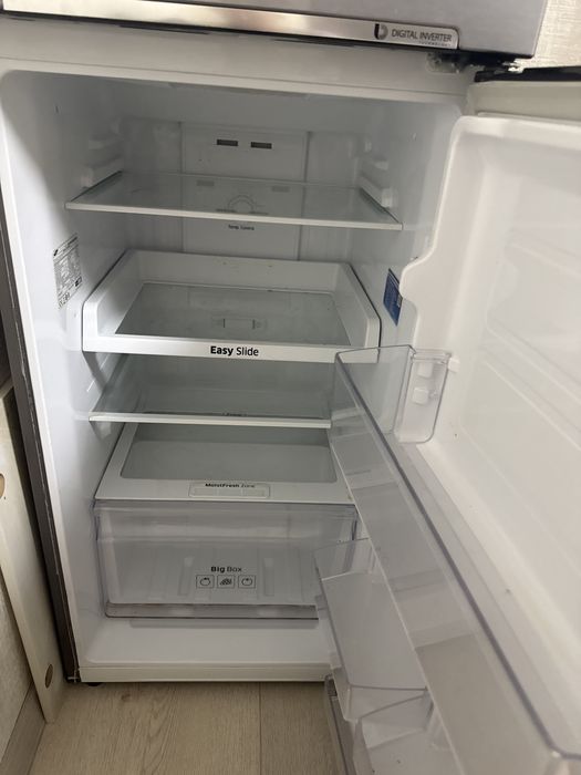 Продам холодильник на запчасти
