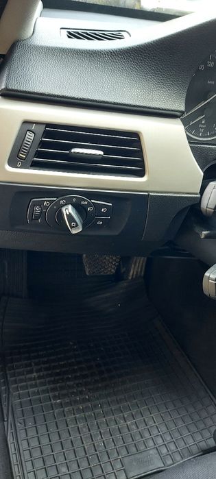 BMW SERIA 3 2009