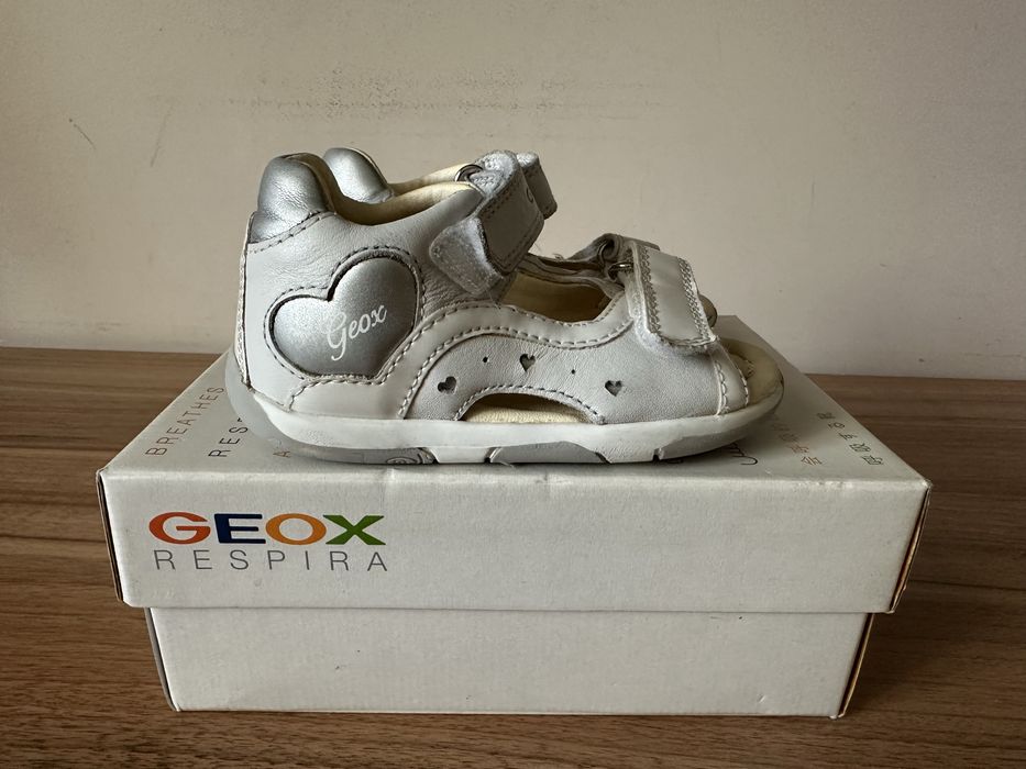 Детски сандали Geox