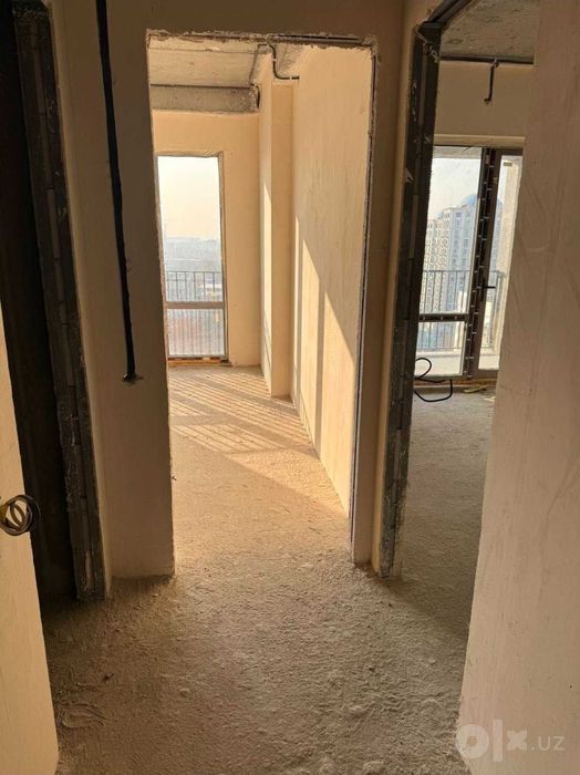 "Bobur residence Yakkasaroy 2xonali KOROBKA SOTILADI 43м2"