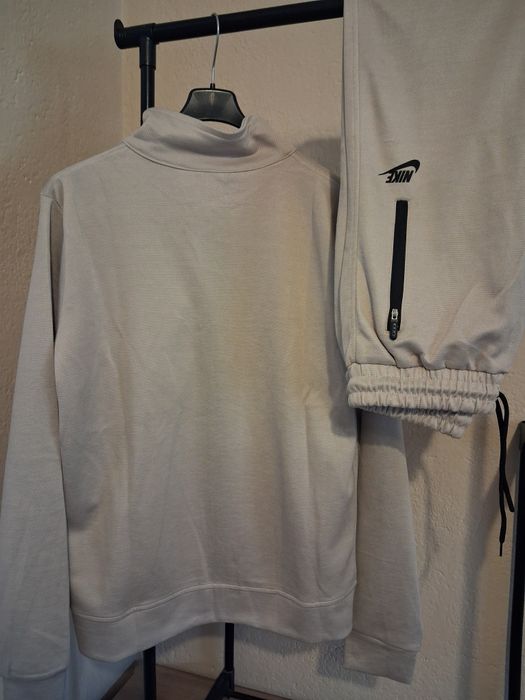 Мъжки екип на Nike