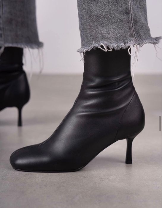 Продаю обувь 39 размера