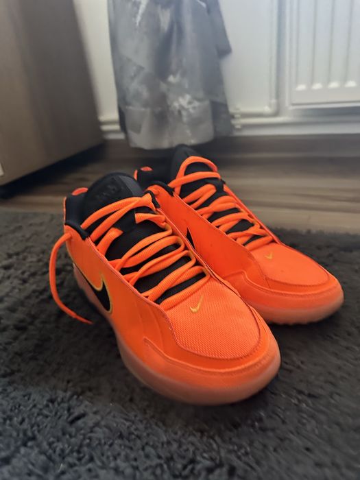 Lebron Witness IX/9