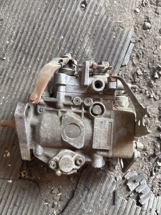 ТНВД Bosch  Audi 80 B4 / A6 C4