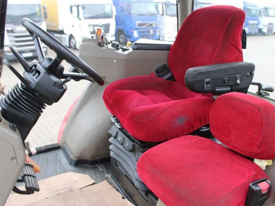 Трактор колесный Case IH 335