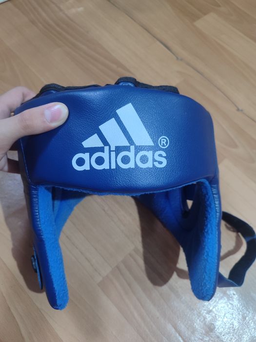 боксерский шлем адидас