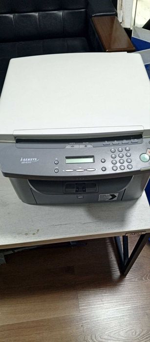 принтер МФУ Canon I-Sensys черно белый покупали в 2022