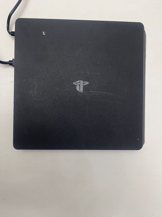 PlayStation 4 slim