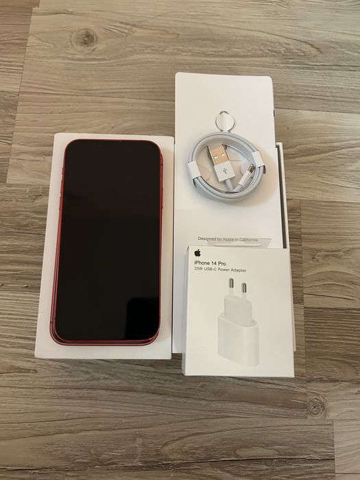 Iphone 13 Перфектен + 20W адаптер