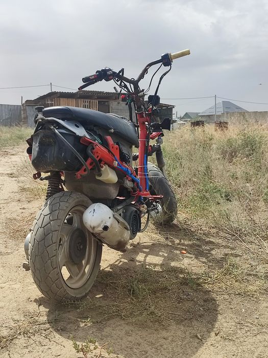 Продам Yamaha Grand Axis100