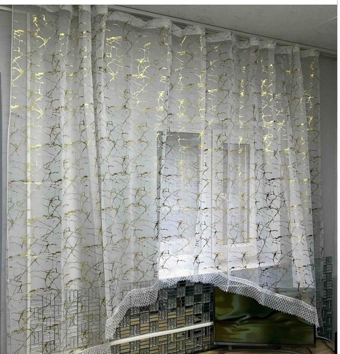 В наличии кухонный тюль