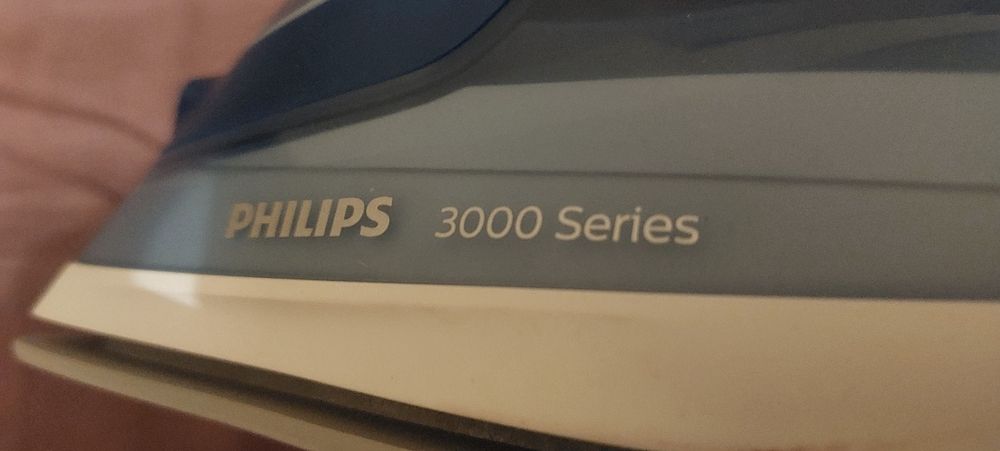 Продавам чисто нова, неизползвана ютия на Philips