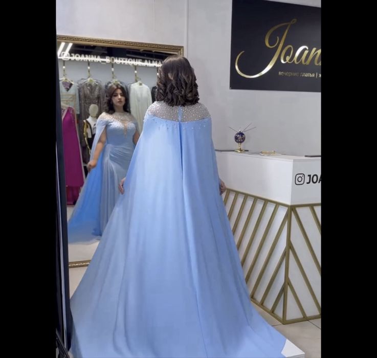 Шикарное вечернее платье !